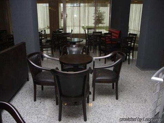 Royal Park Hotel Bakü Restoran fotoğraf